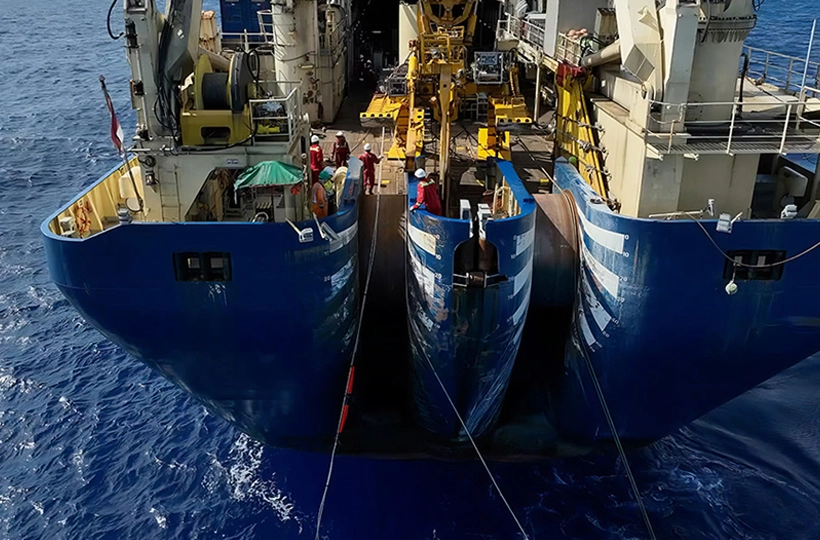 Image of Vocus Darwin Highclere Cable Ship at sea