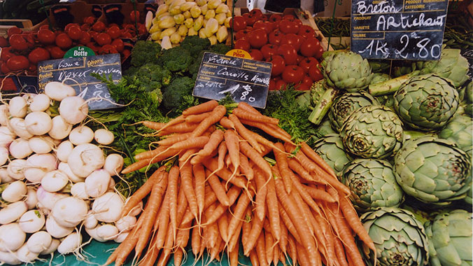 3729-france-provence-art-of-living-market-produce-c.jpg