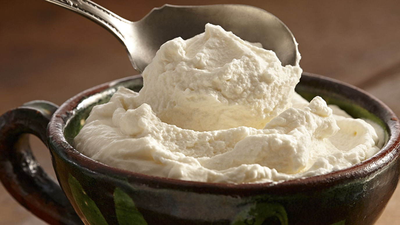 bourbon_whipped_cream_2000x1125.jpg