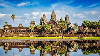 24932-KH-Angkor-Wat-smhoz.jpg
