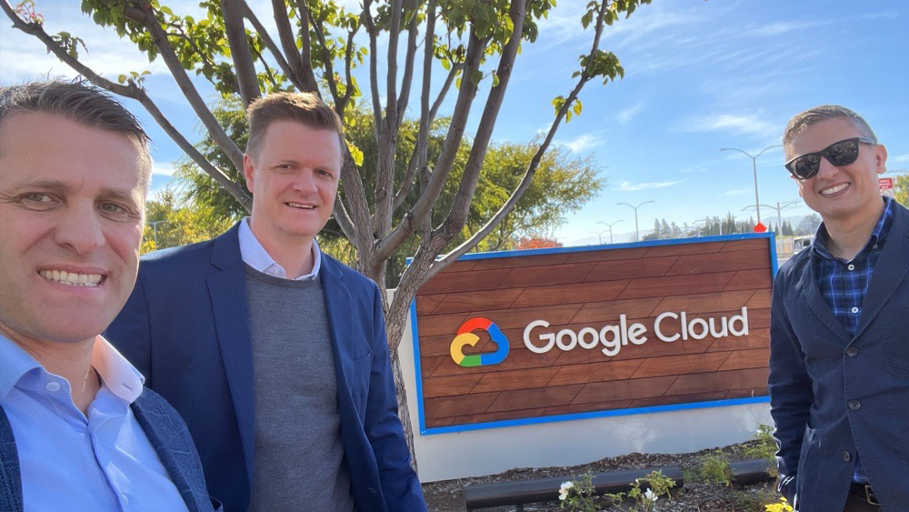 Picture of Former Vocus Chief Executive, Enterprise & Government, Andrew Wildblood and team at Google Cloud in the USA