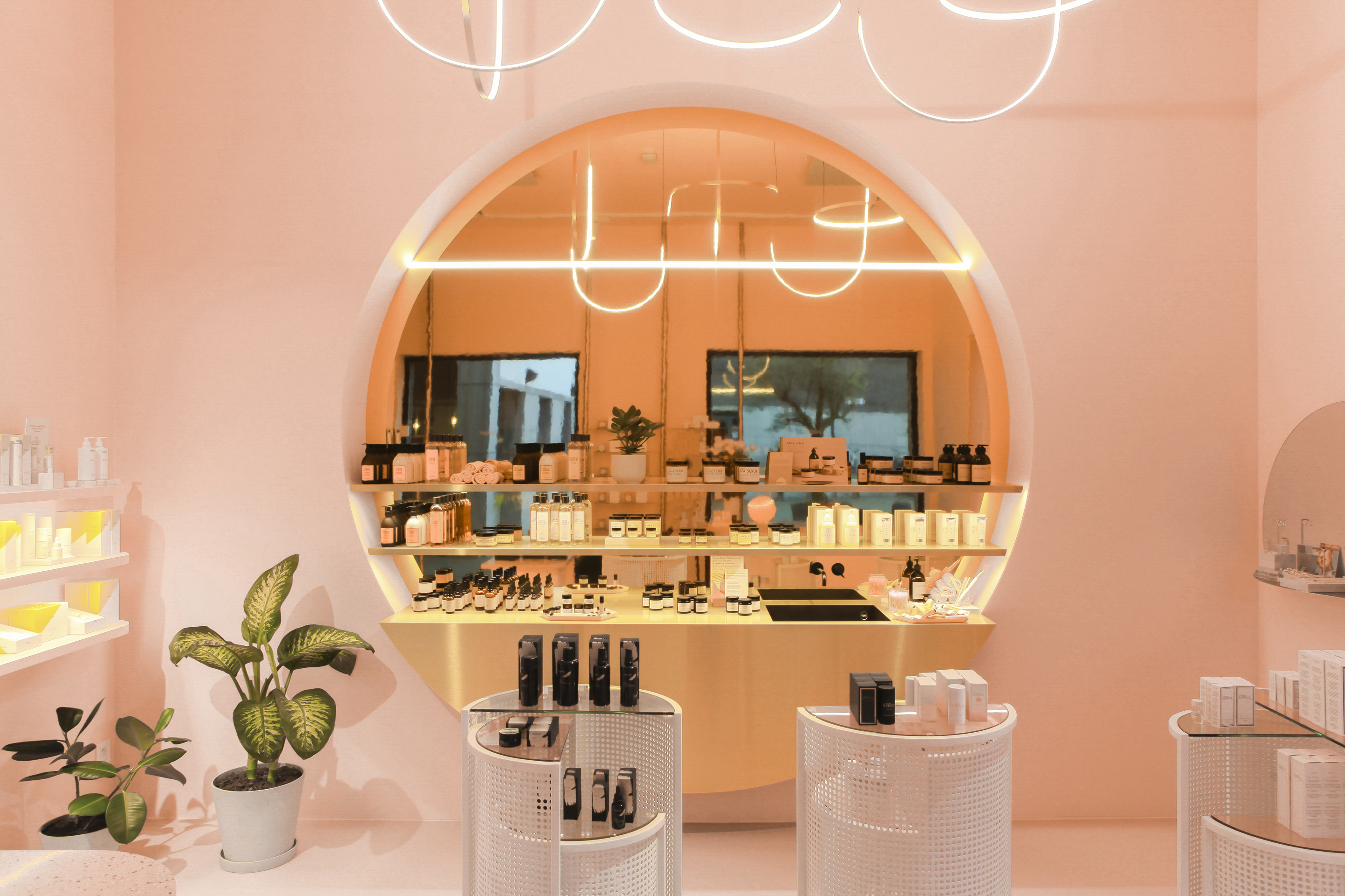 Room decorated in Pantone Color of the Year Peach Fuzz