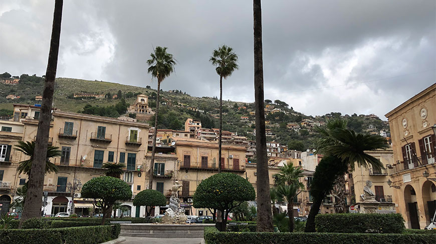 24565-Sicily-Palermo-cityscape-c.jpg