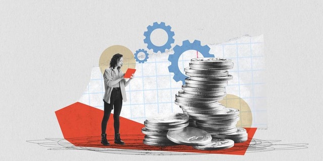 3 Habits To Transform Your Relationship With Money, By A Psychologist