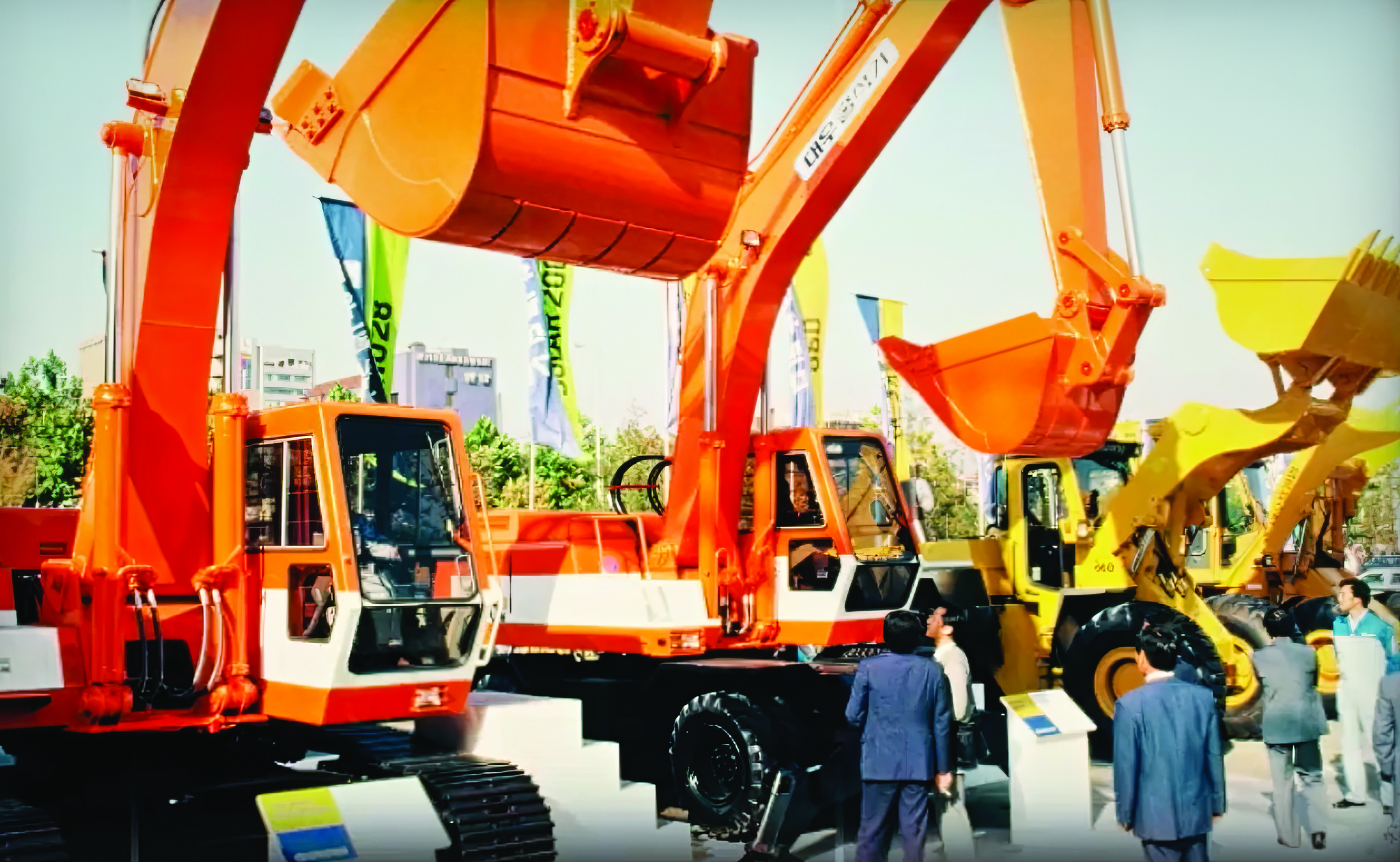 Mass produces excavators