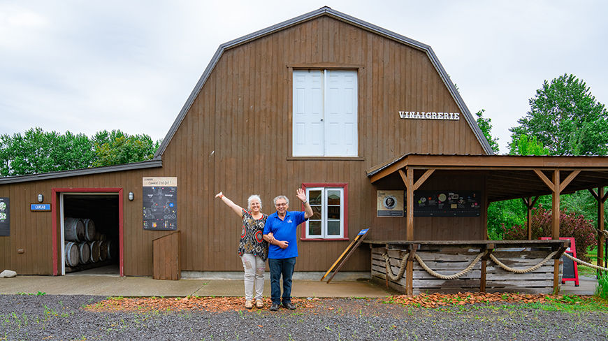 22250-CA-Quebec-Ile d-Orleans-Vinegar Farm-191-c.jpg