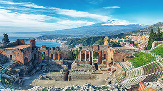 22850-IT-Taormina-Theater-Ruins-smhoz.jpg