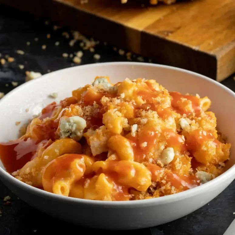 Franks RedHot Ultimate Buffalo Chicken Mac & Cheese-1376x774.webp