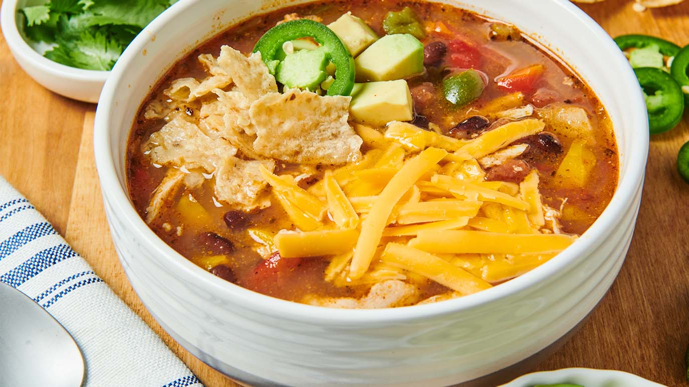 slow_cooker_chicken_tortilla_soup_mkc_10_71677_1376x774_.jpg