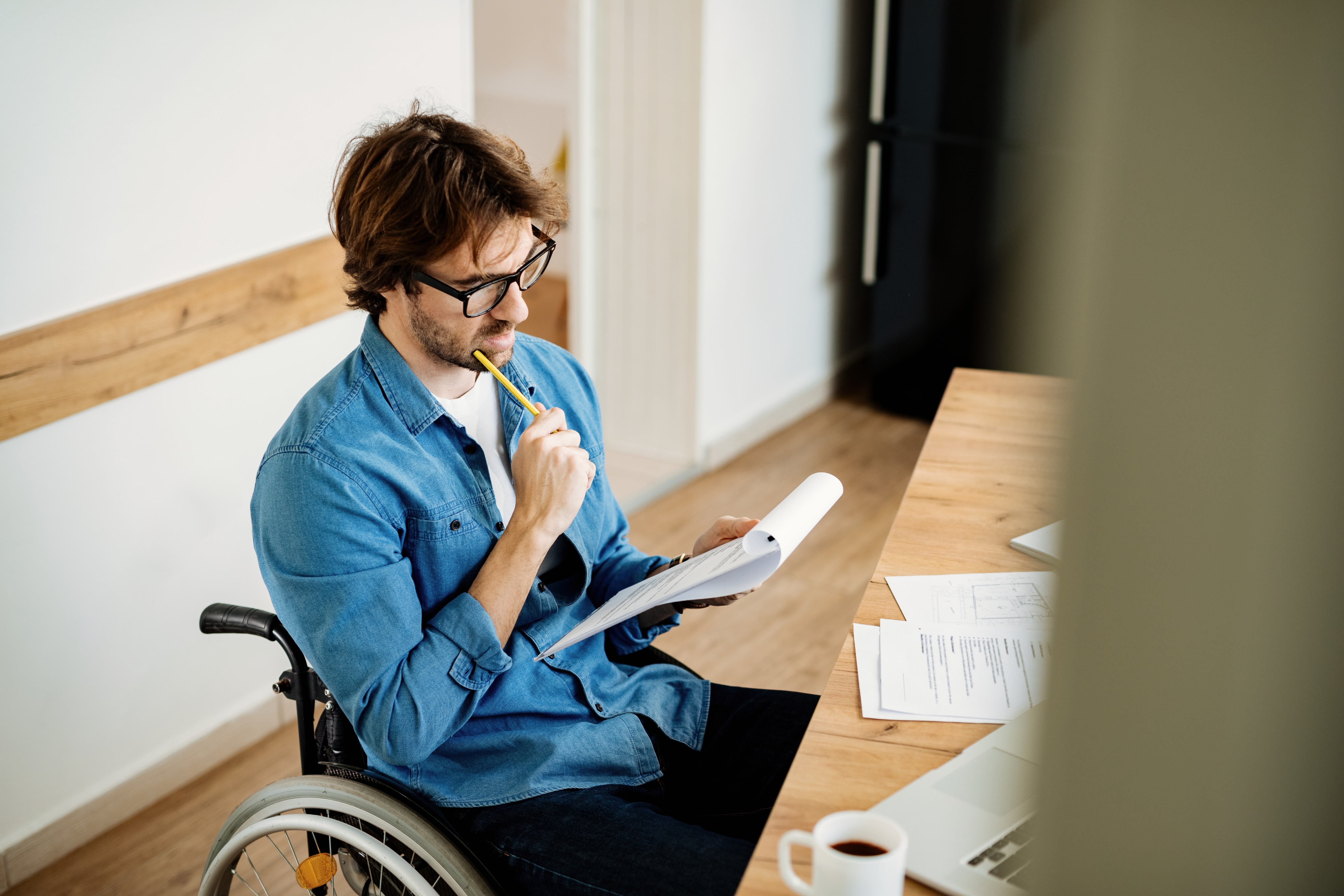 disabled man applying for PIP online