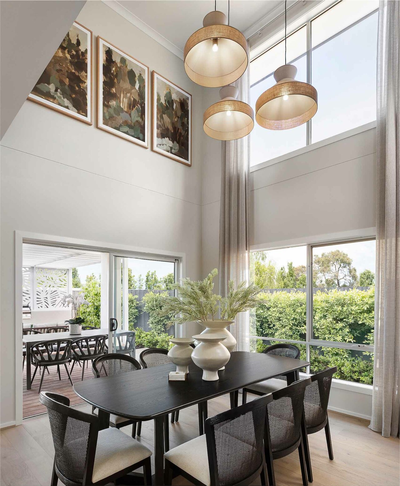 CH158_HOME_FILES_BODY 1_Let-the-Light-In-How-Expansive-Windows-Help-Deliver-a-7-Star-Home.jpg