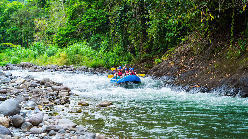 23940-CR_Pacuare-River_White-Water-Rafting-2c.jpg