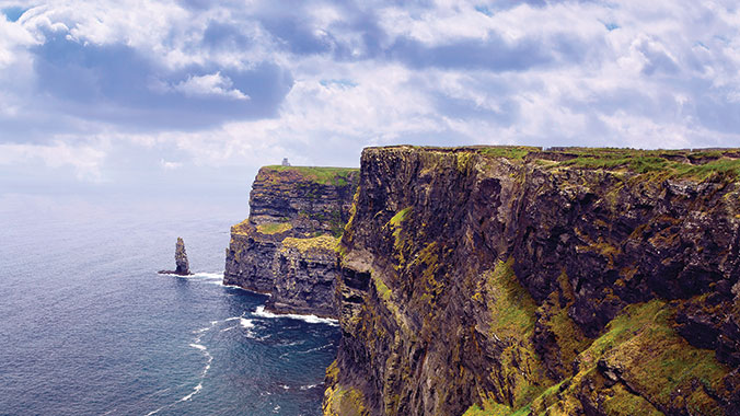 22281-Ireland-Town-and-Country-Grandparent-Family-Adventure-Cliffs-of-Moher-LgCar.jpg