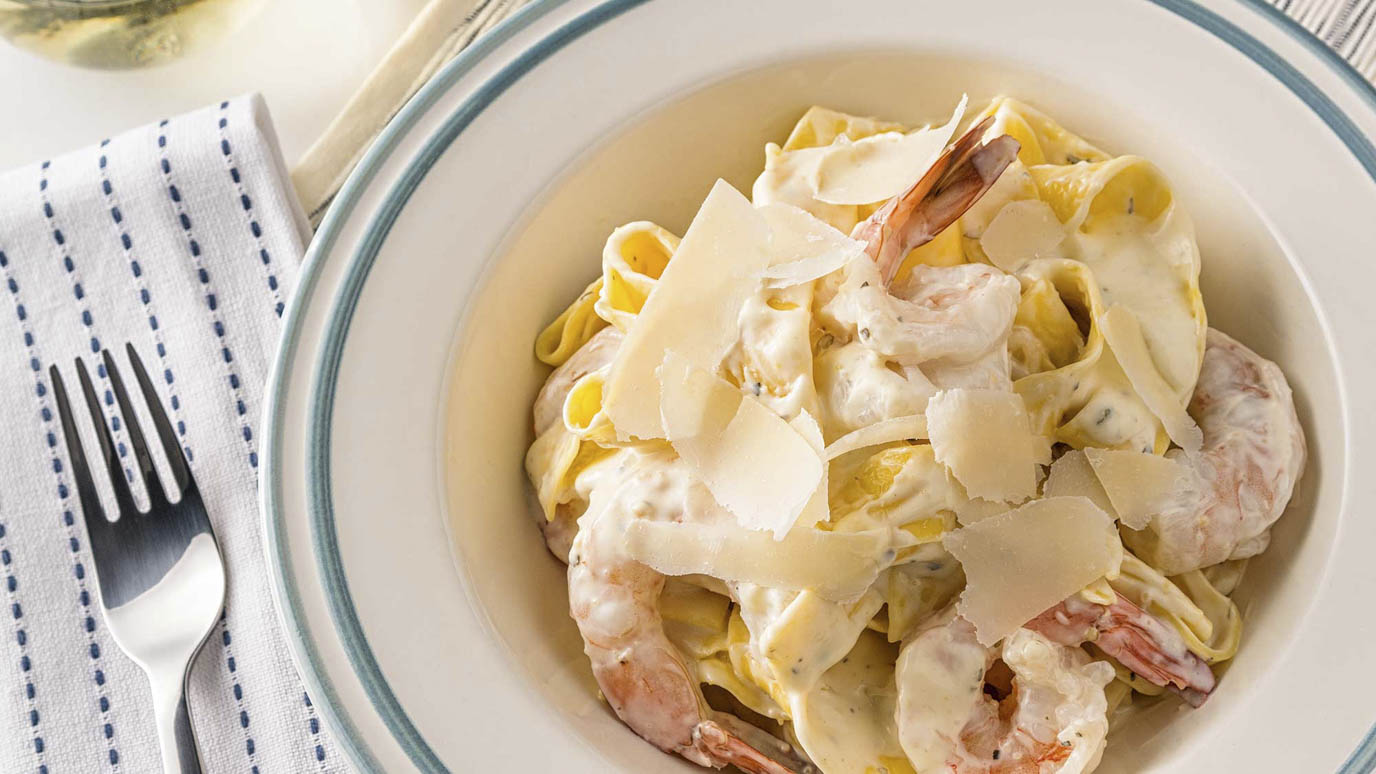 seafood_alfredo_2000x1125.jpg