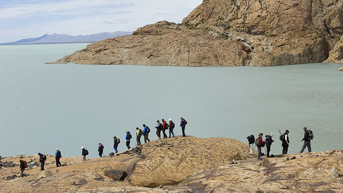 20614-finis-terrae-exploring-wilds-of-southern-patagonia-Viedma-Lake-group-lghoz.jpg
