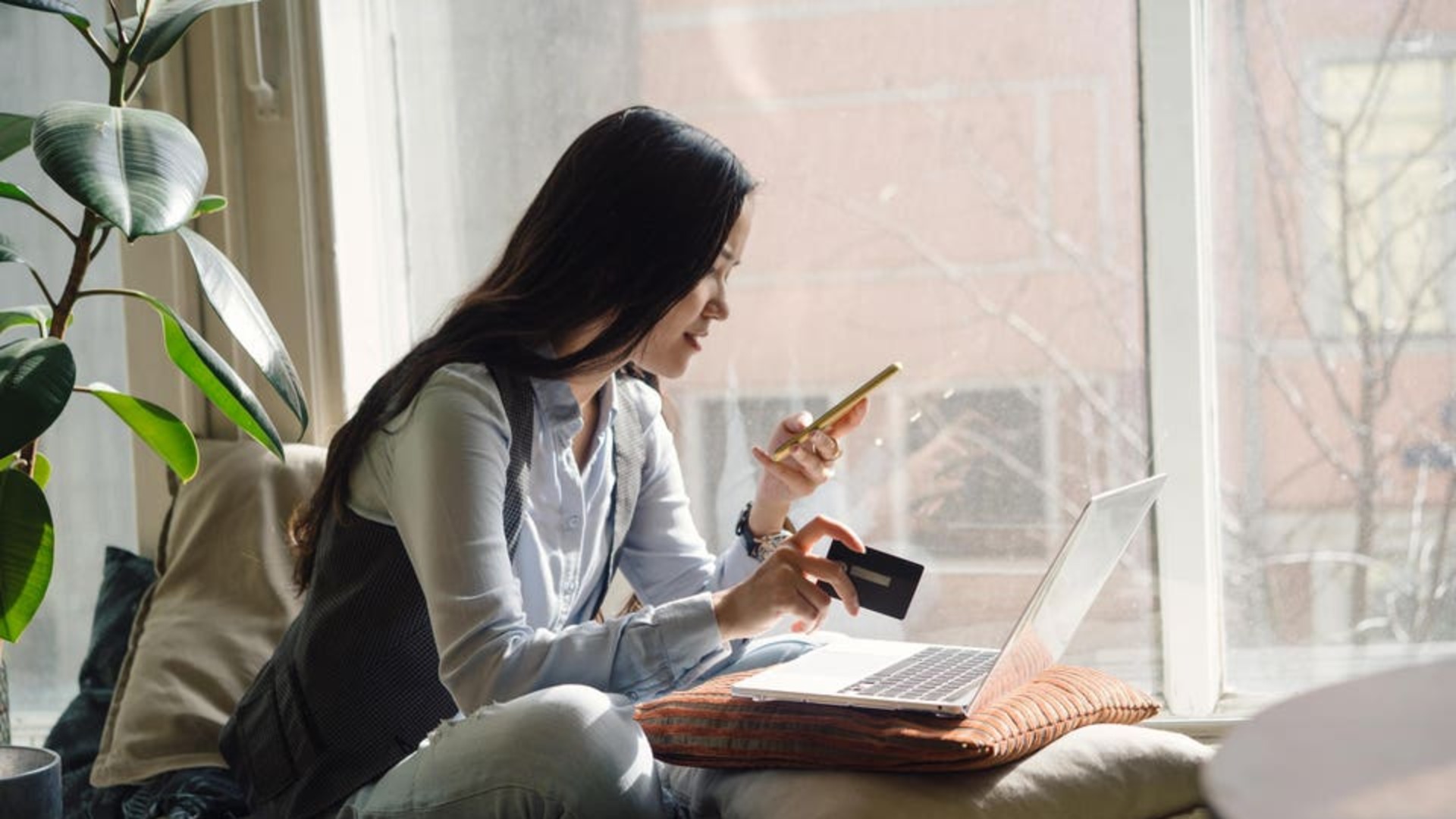 How Retailers Can Engage Shoppers Across Generations In 2025