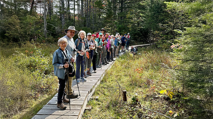 22619-US-VT-Grout-Pond-hike-c.jpg