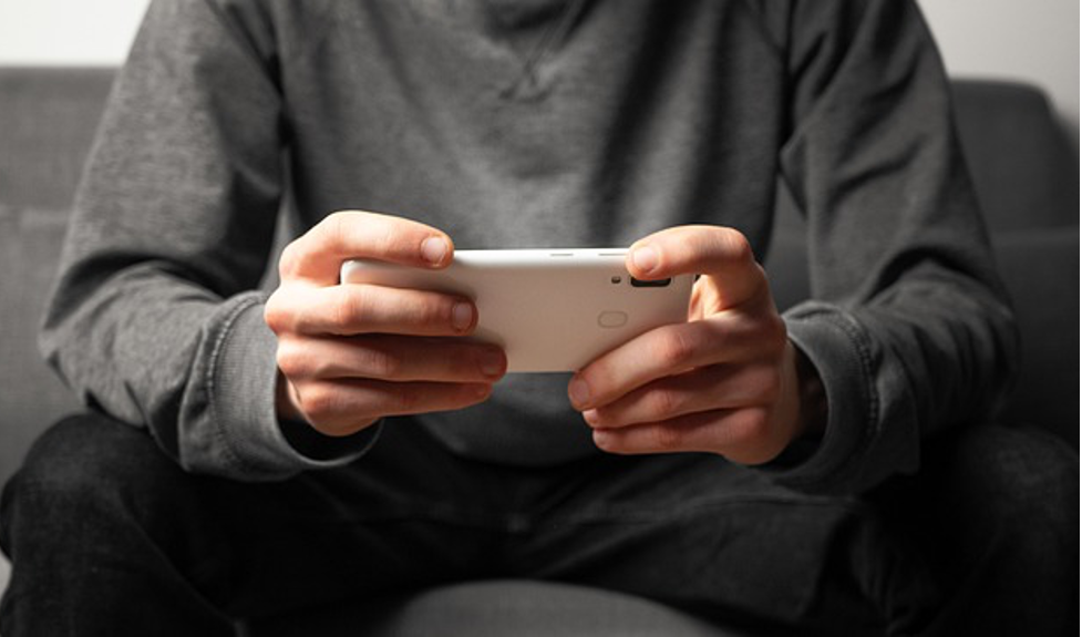 8 Tips Menghilangkan Perilaku Adiktif Terhadap Smartphone
