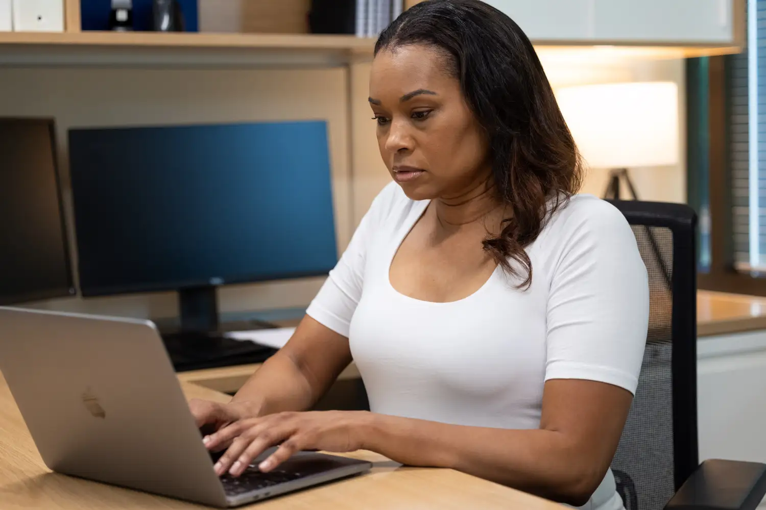 A project manager optimizes resource planning and project profitability with Certinia PSA's accurate forecasting 