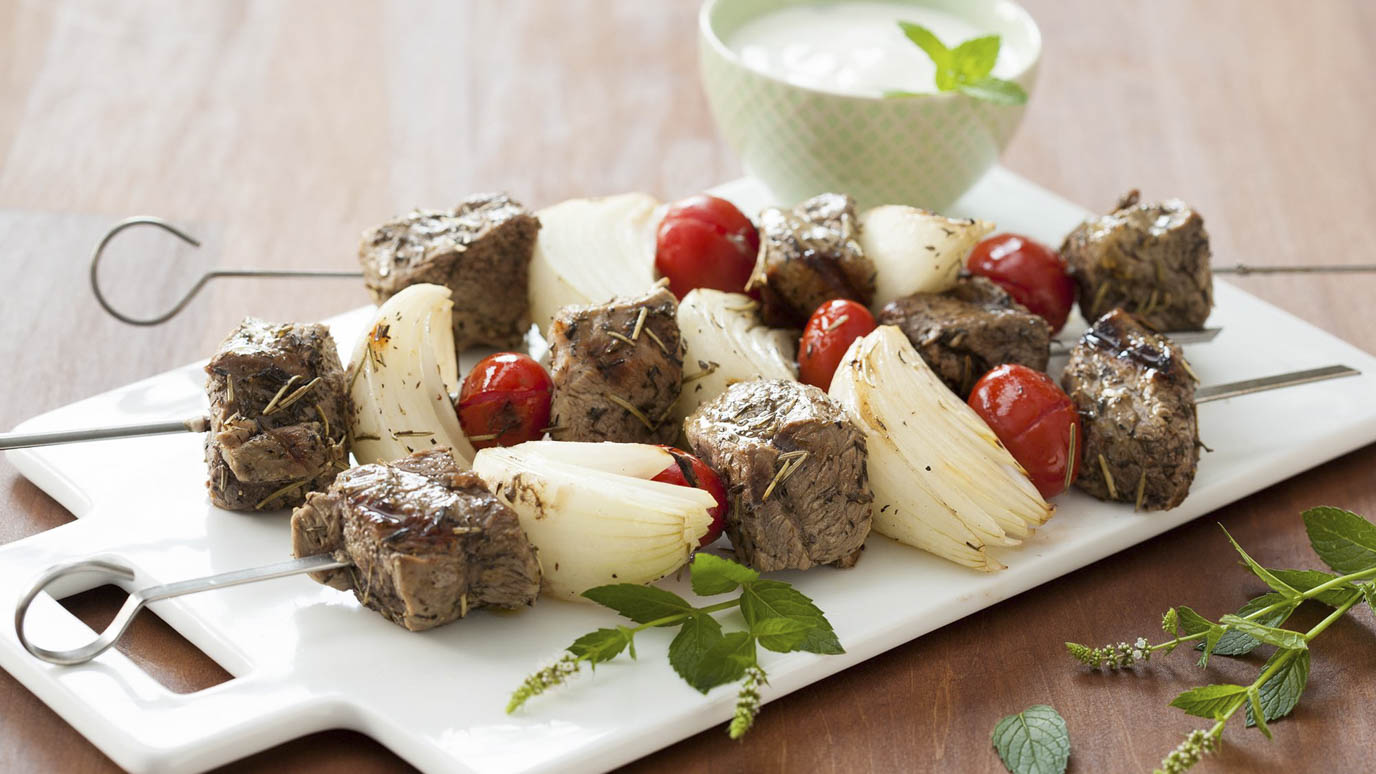 lamb_skewers_with_mint_yogurt_love_and_olive_oil_2000x1125.jpg
