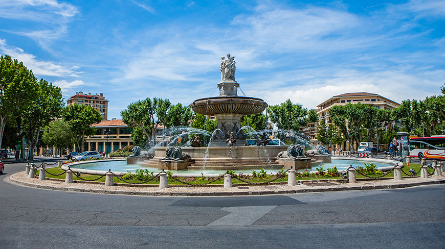 22213-FR-Provence-Rotunda-Fountain-lghoz.jpg