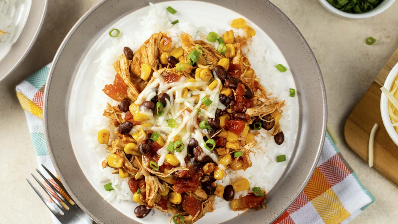 slow_cooker_fiesta_chicken_7840_2000x1125.jpg