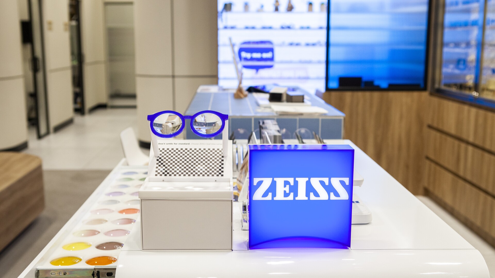 Visit Eye Trend Eastland - ZEISS Vision Expert