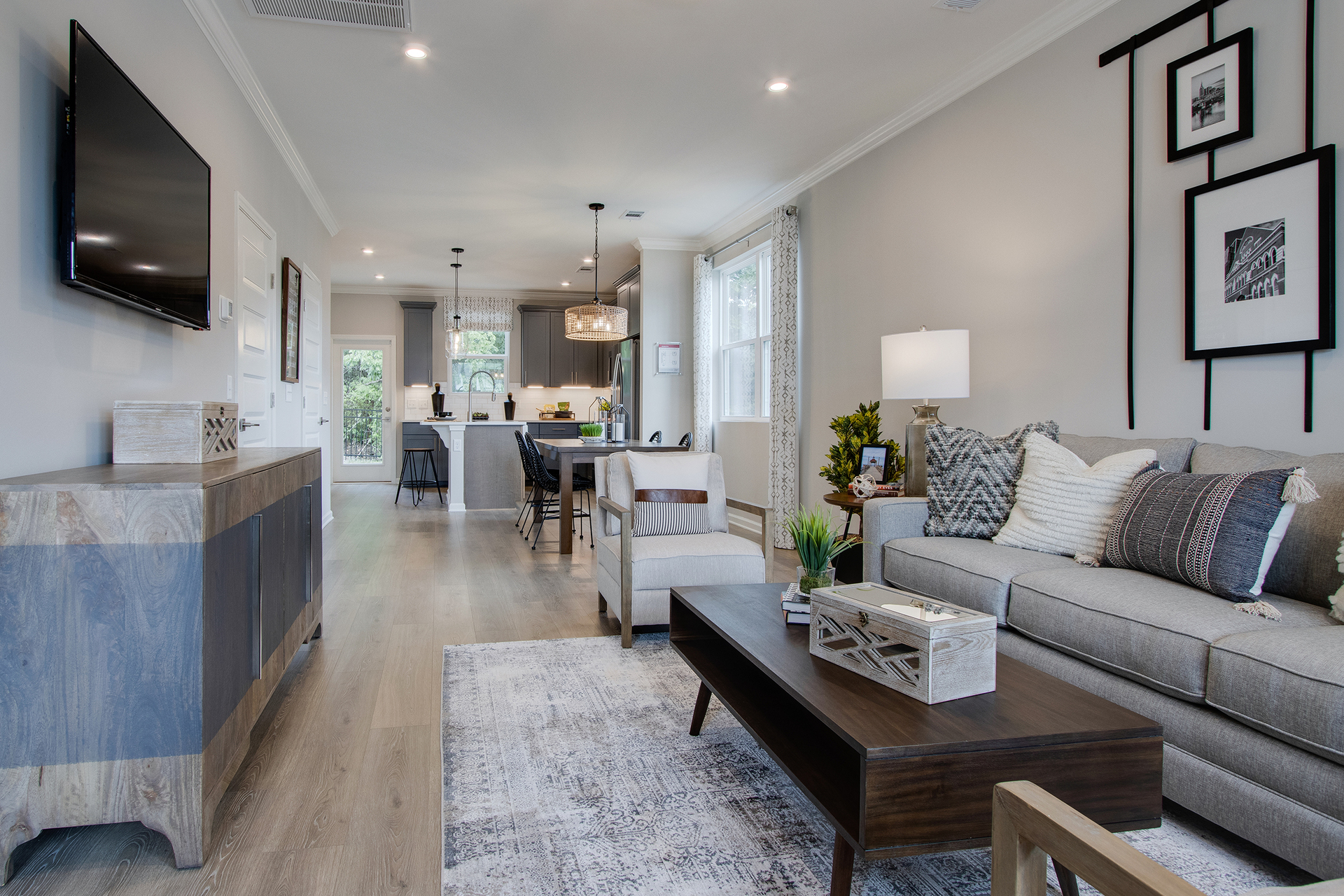 02bfde6b-1ee8-4623-ba0b-c79d36f2cb93