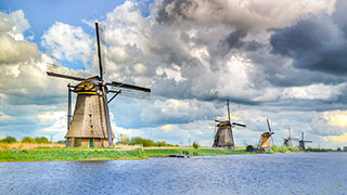 10530-NL-Kinderdijk-smhoz.jpg