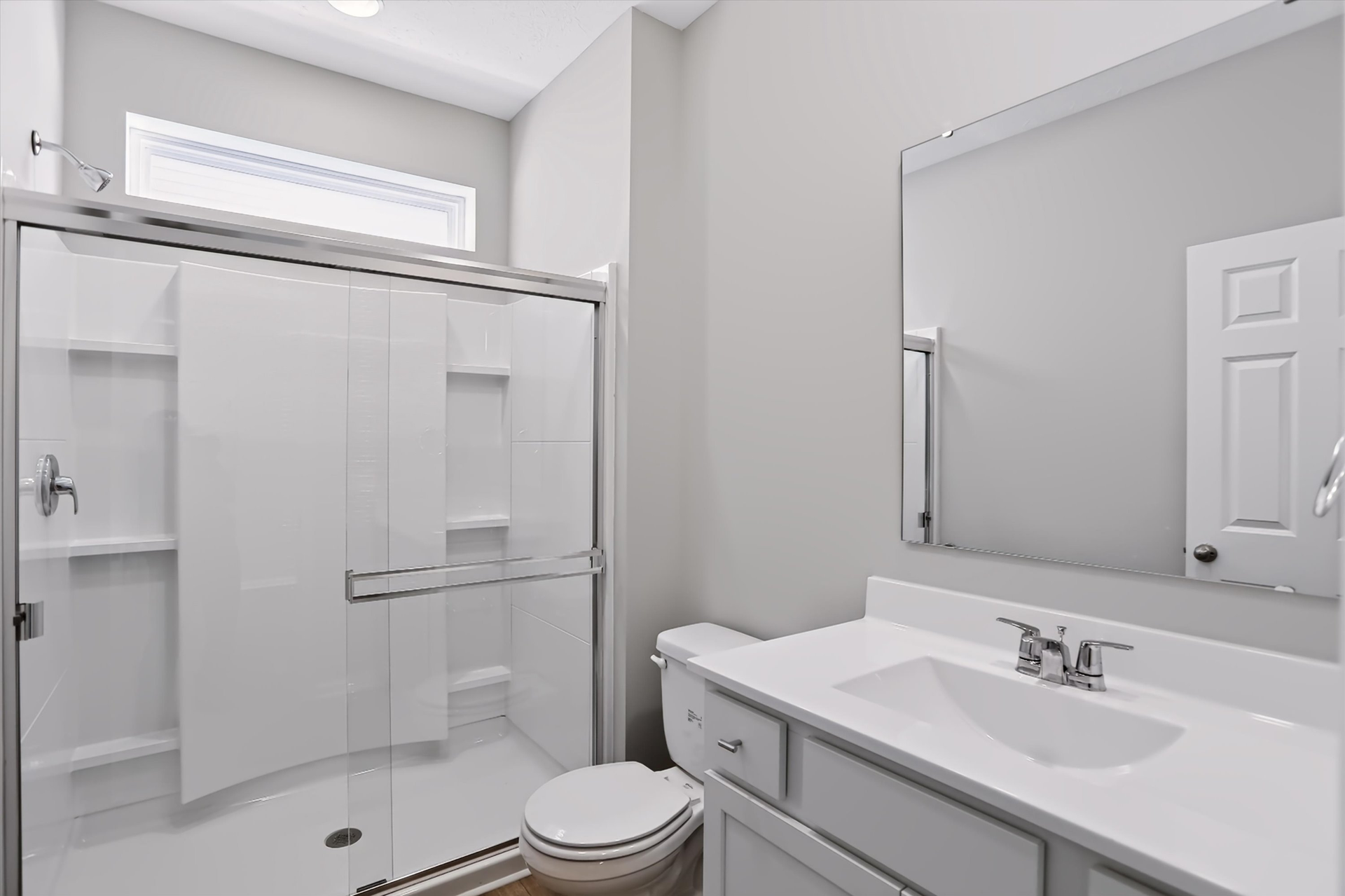 12 - Sec Bath 1.jpg