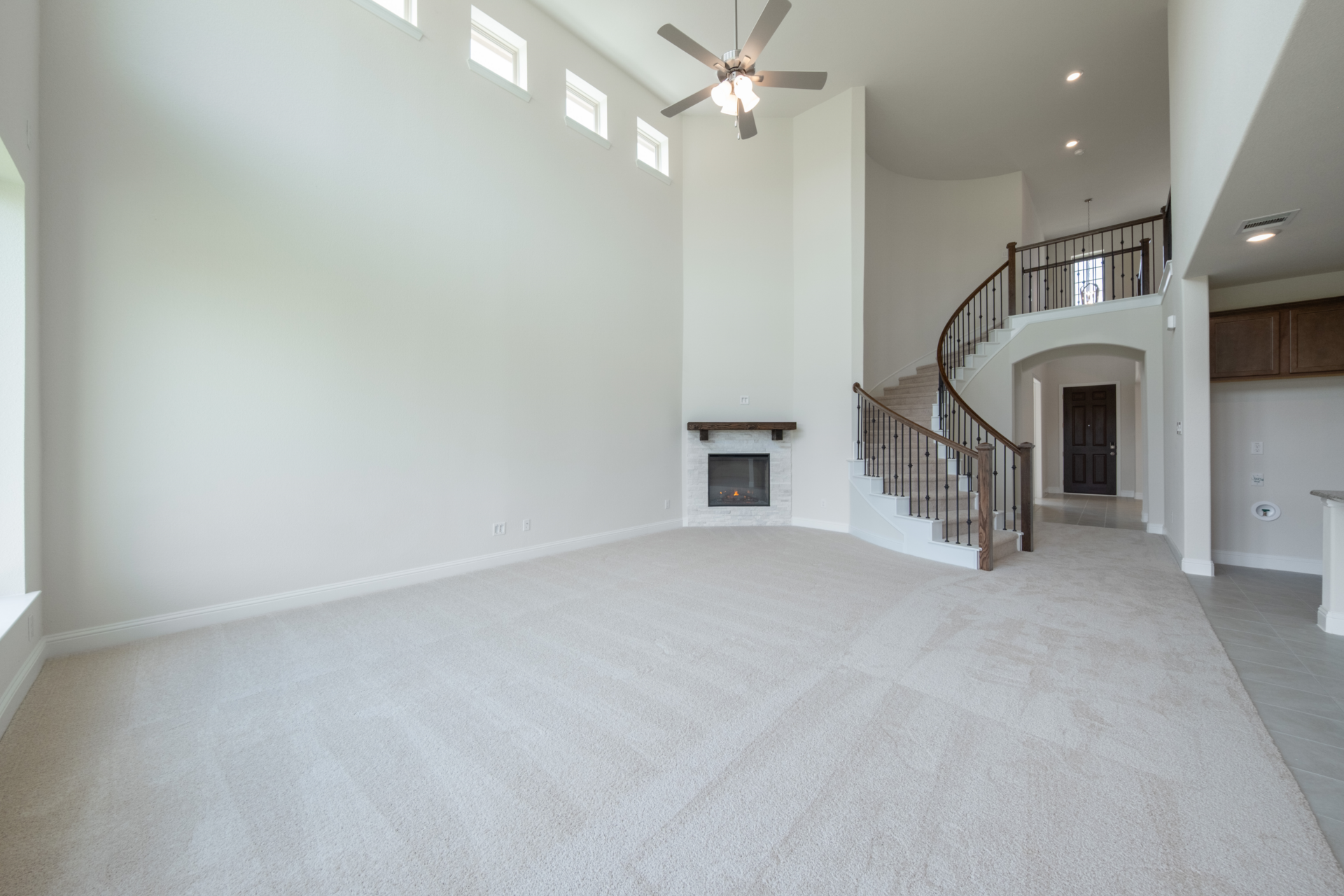 169c2382-64c9-41e9-9f69-94863605f4c9