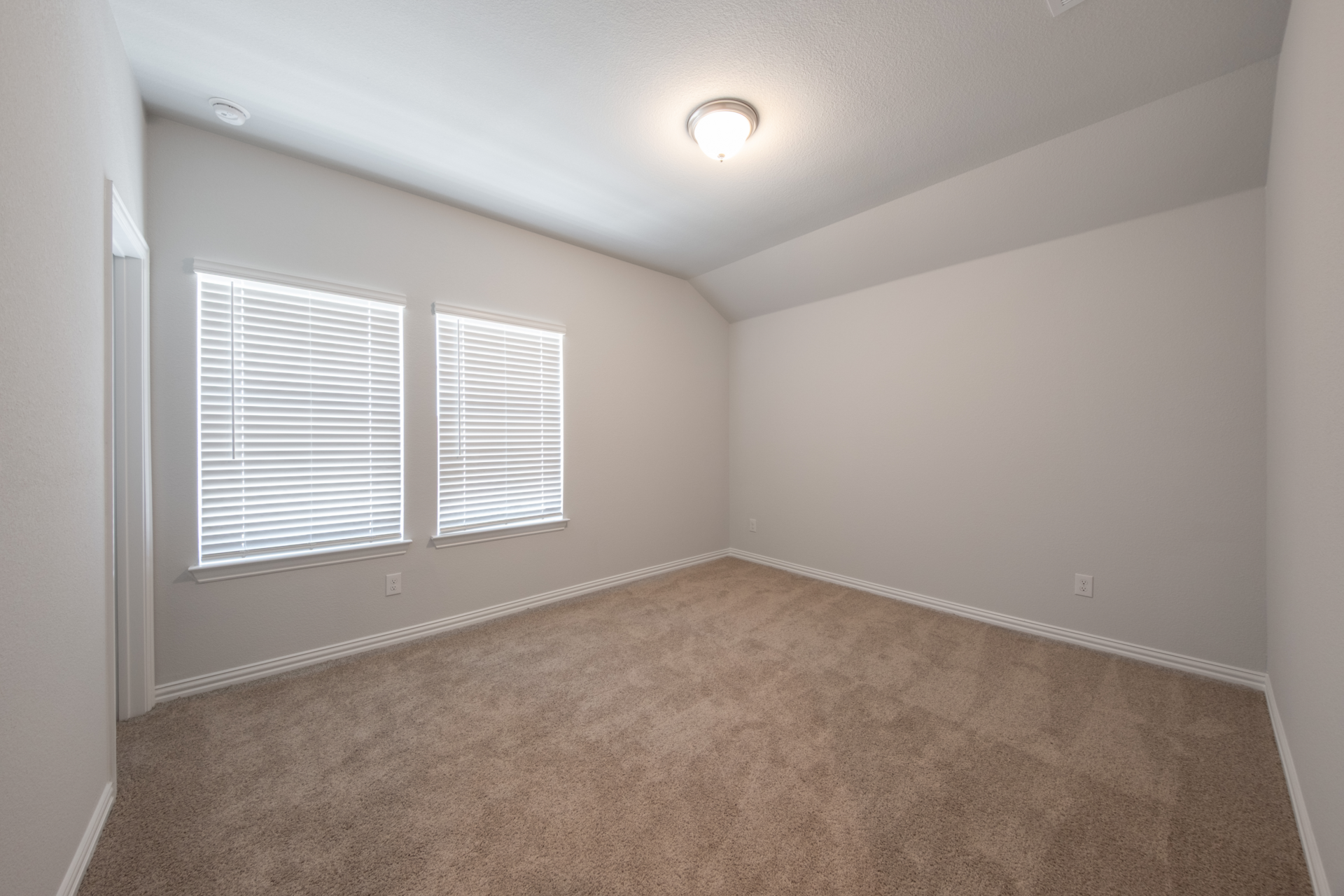 1805eaf7-9488-4930-9d42-92423f9e6ee3