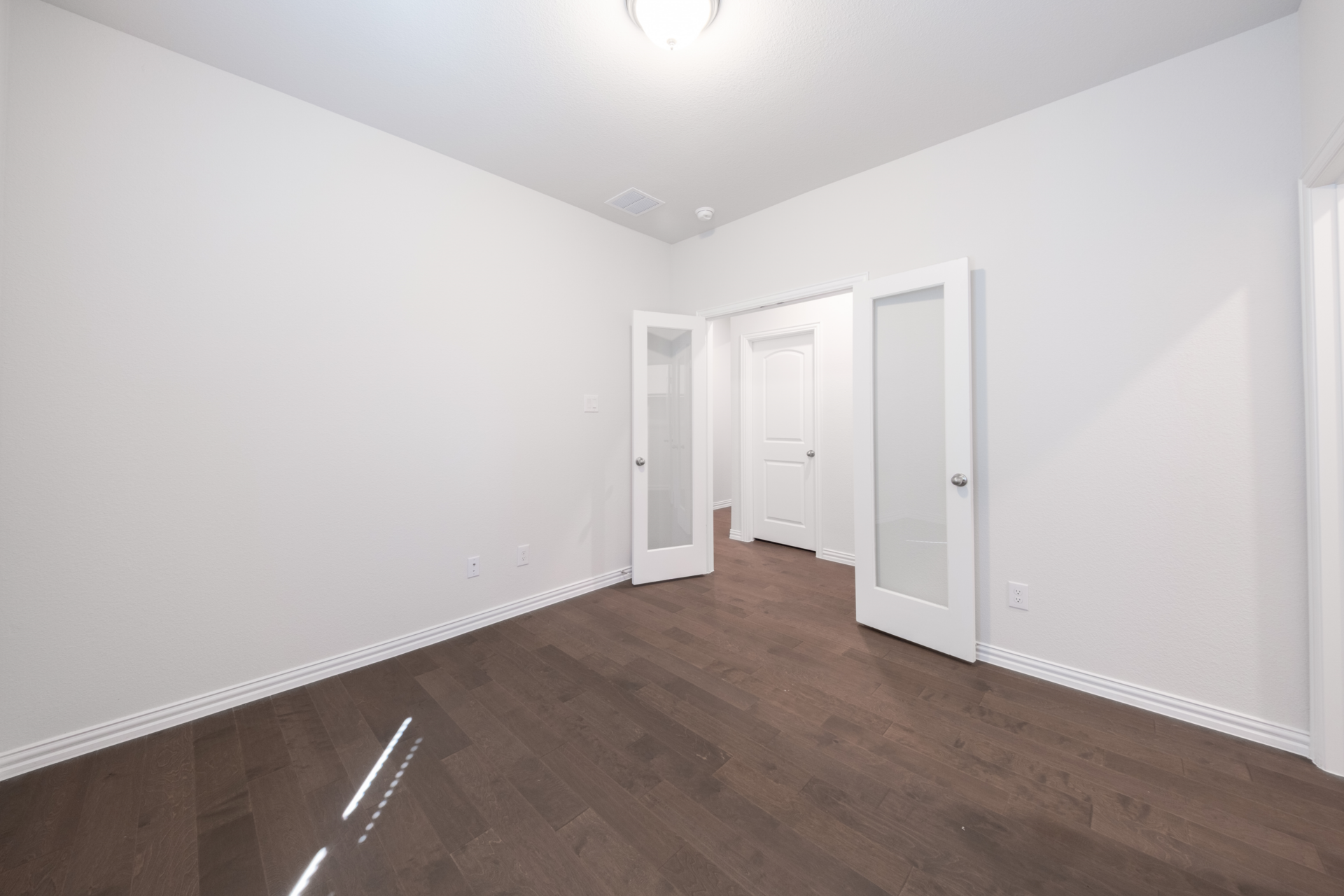 1e7a44c7-6370-4979-8e74-888f0edc05ac