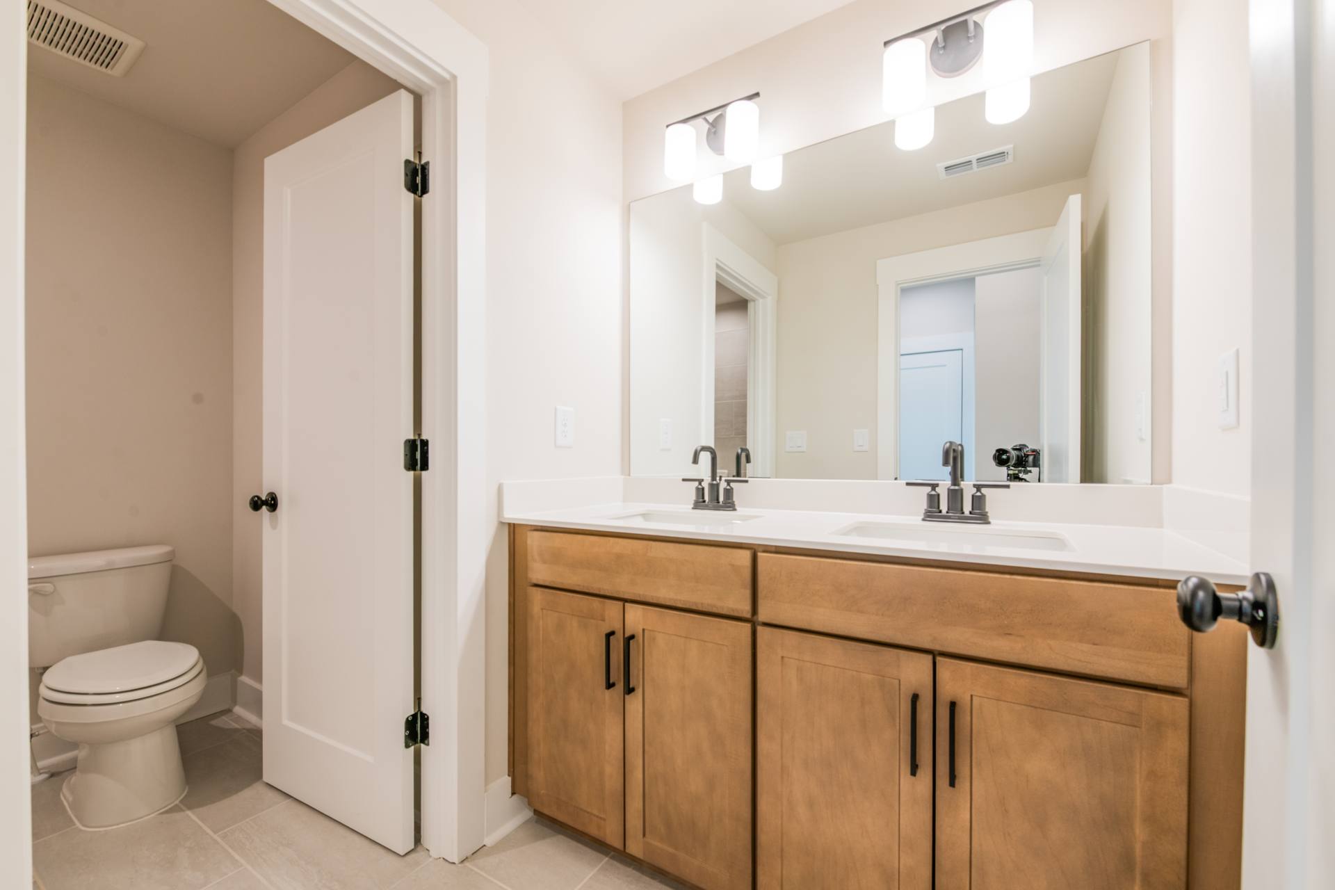 1f99b4bd-78f9-4dd5-9ddf-7b909b98a14b