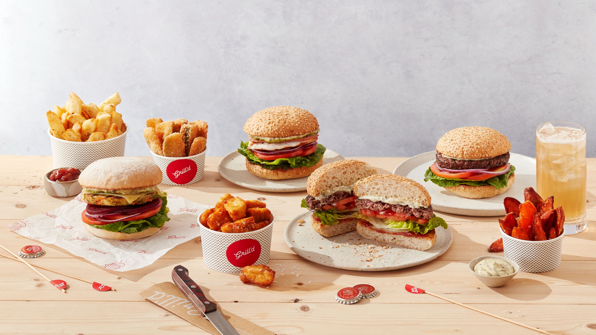 Burgers, chips, drink