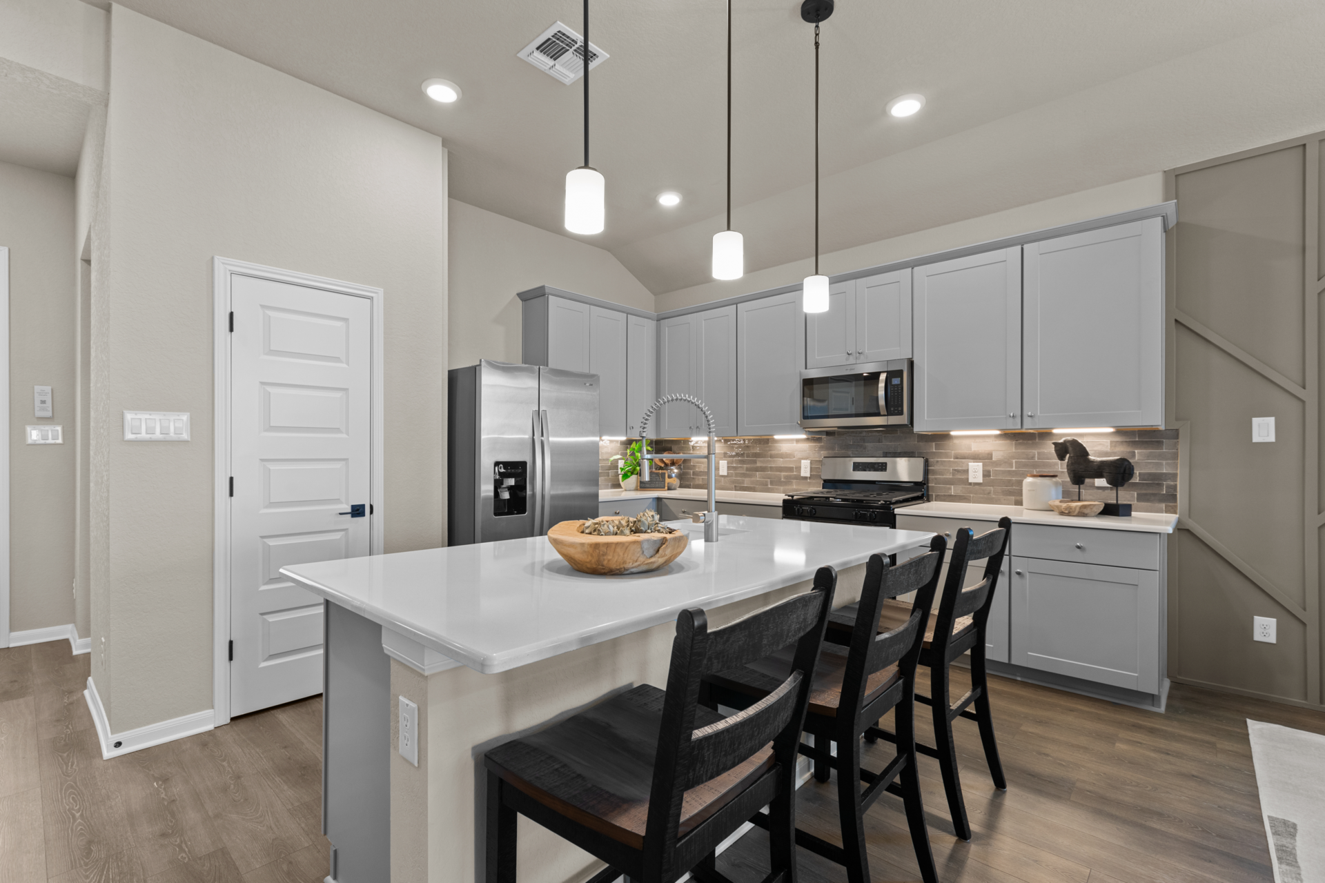 2329245b-f010-4563-b1da-c5c8e3bfb5e0