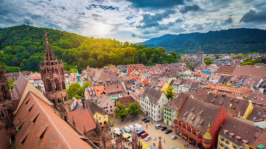 23646-DE-Freiburg-Historic-Town-lghoz.jpg