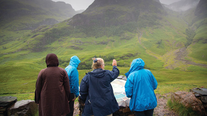 Scotland at a Slower Pace: A Journey From Glasgow to Edinburgh