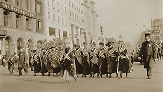 25199-womens-suffrage-march-smhoz.jpg