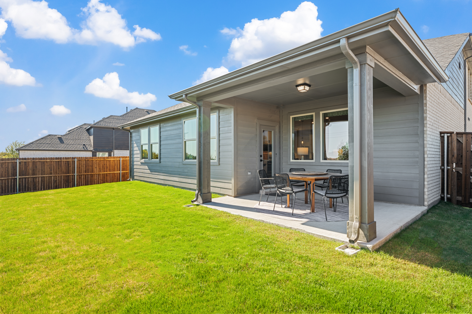 26a569cc-dd75-493d-808f-efaf551a1685