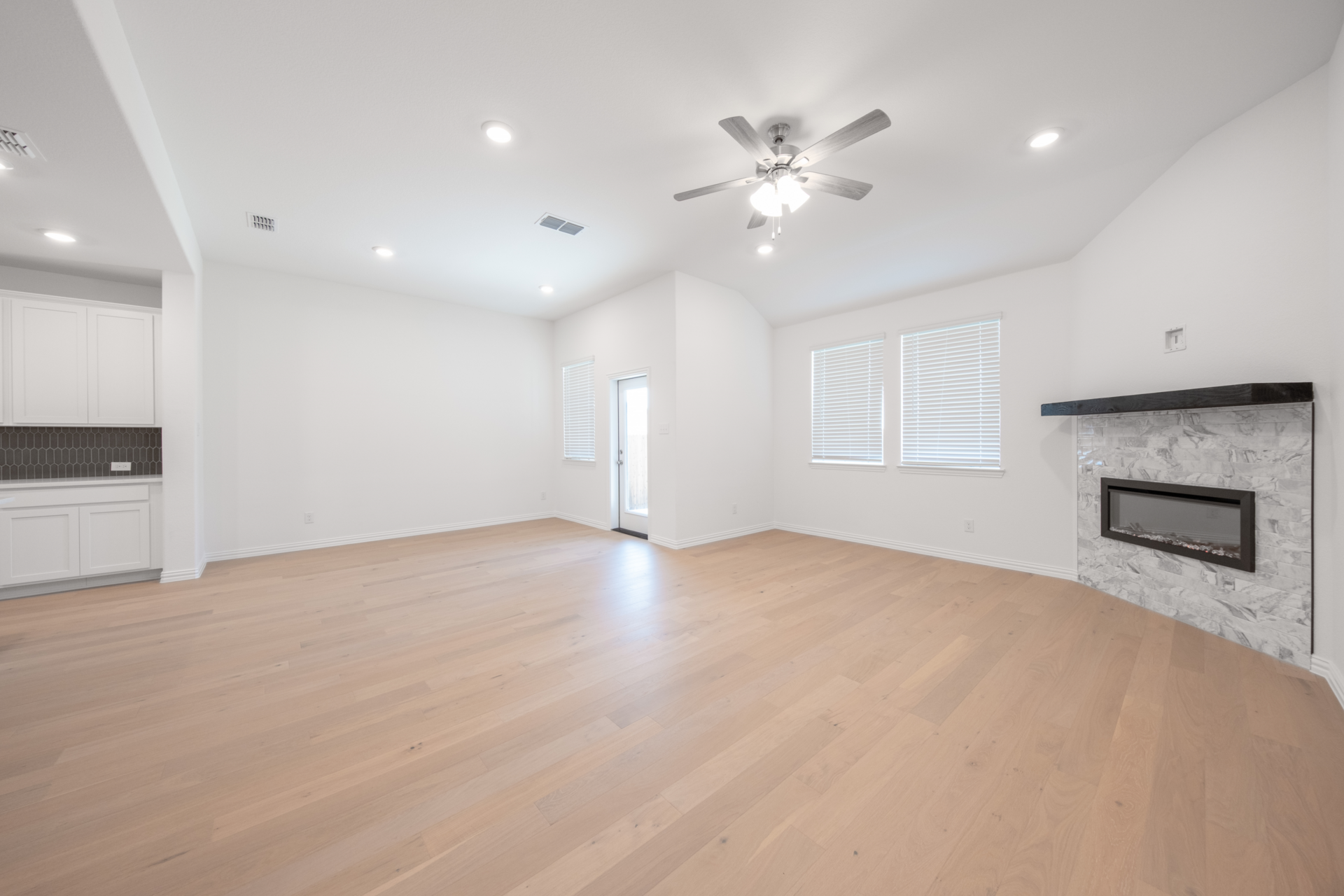 2c0323a2-786a-44d0-85d6-09ee77b8aa88