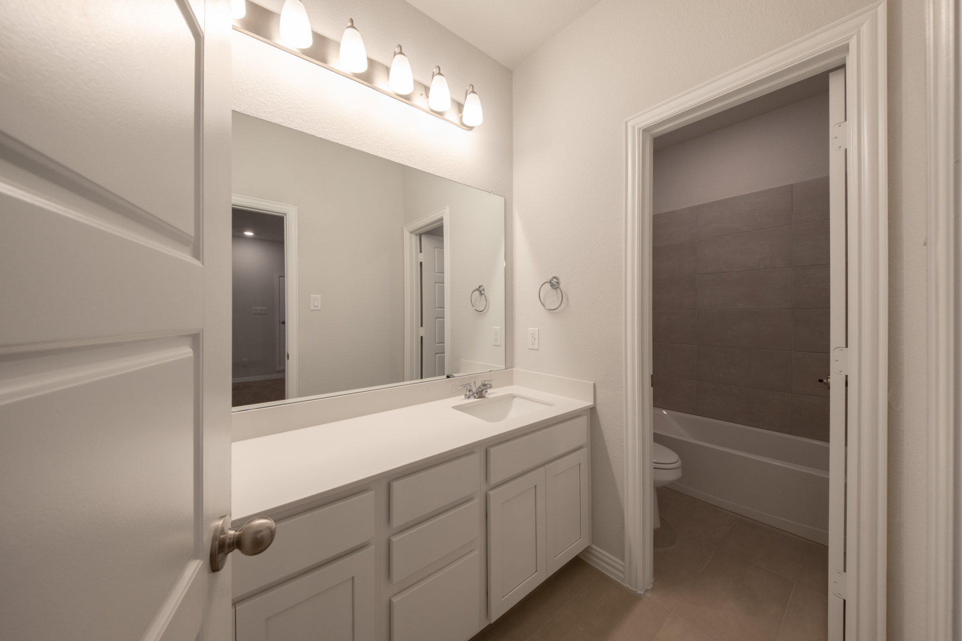 2f13355c-2f4d-477d-9b90-90672d90ae9e