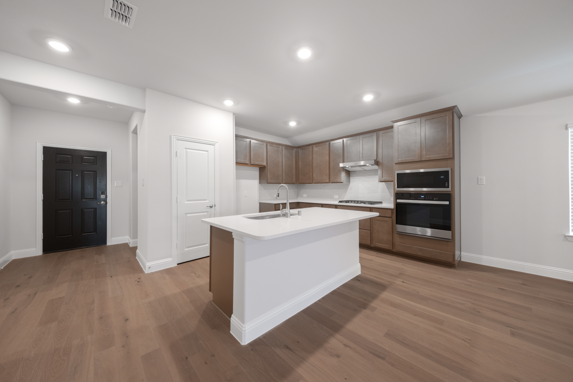 3183843c-33d7-47d8-a55c-6342acd74724