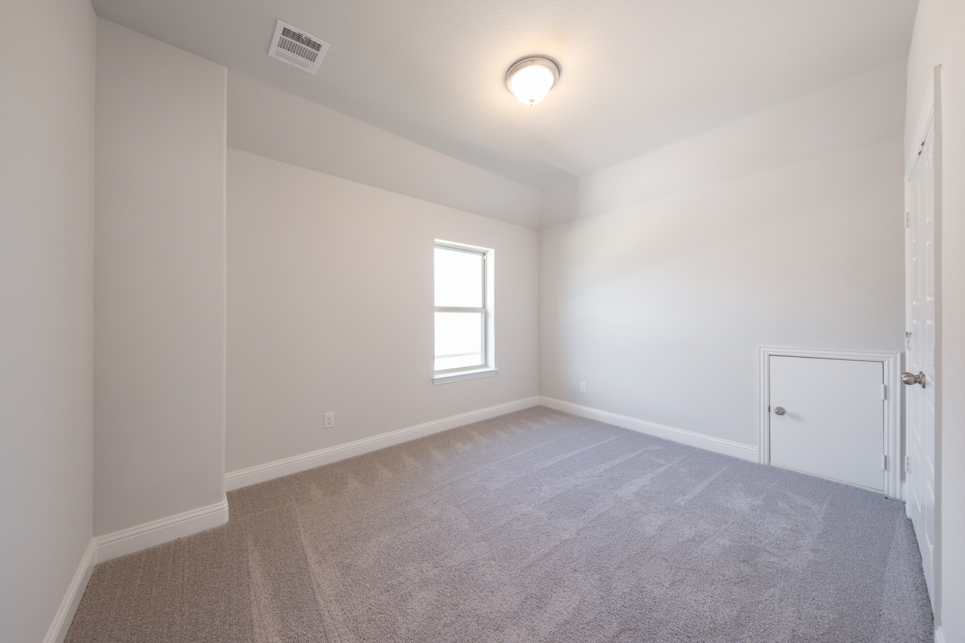 3cbb02c1-e535-4f67-aed9-c565a4038384