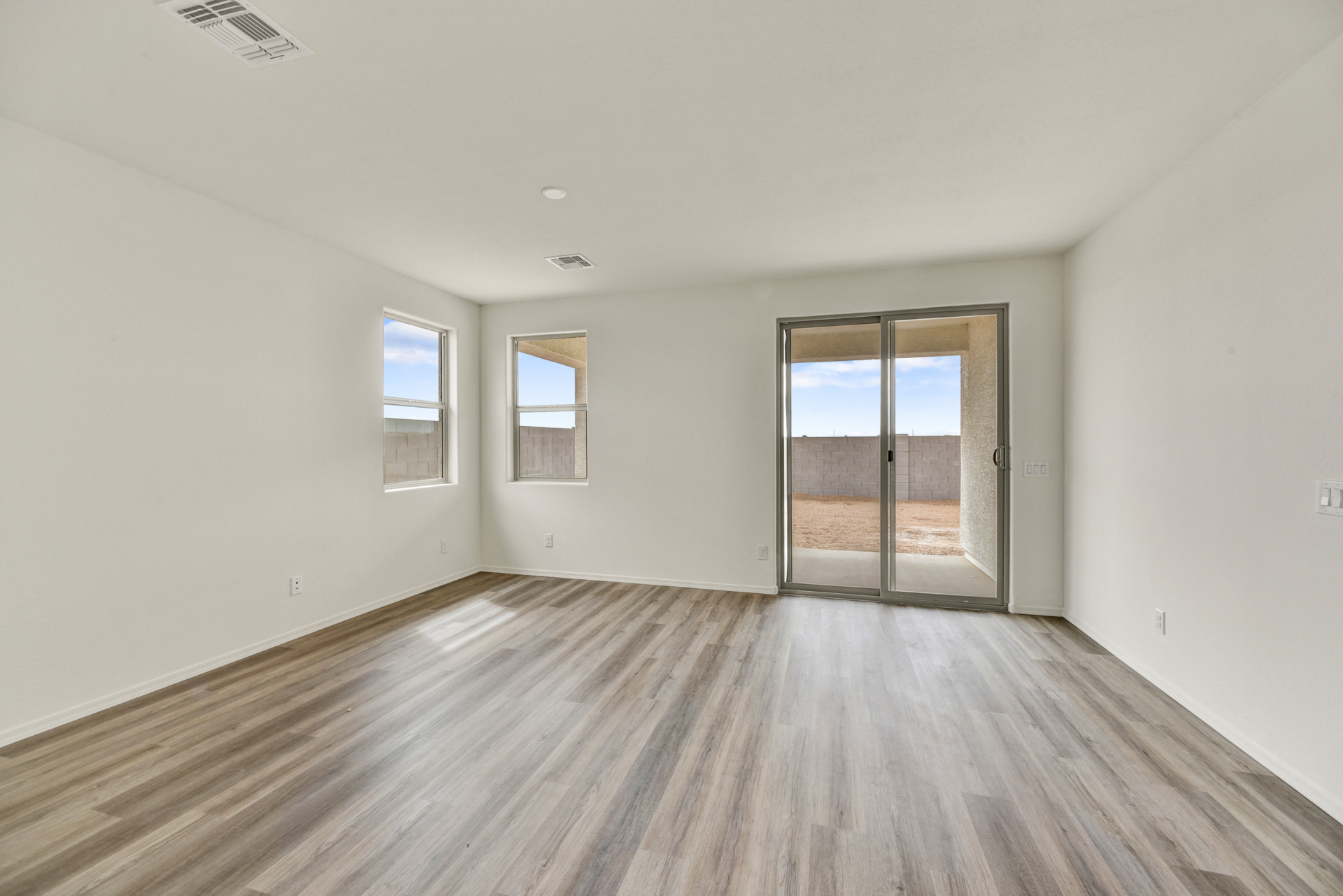 43ce8f50-4a97-4802-954c-c354c34aa978