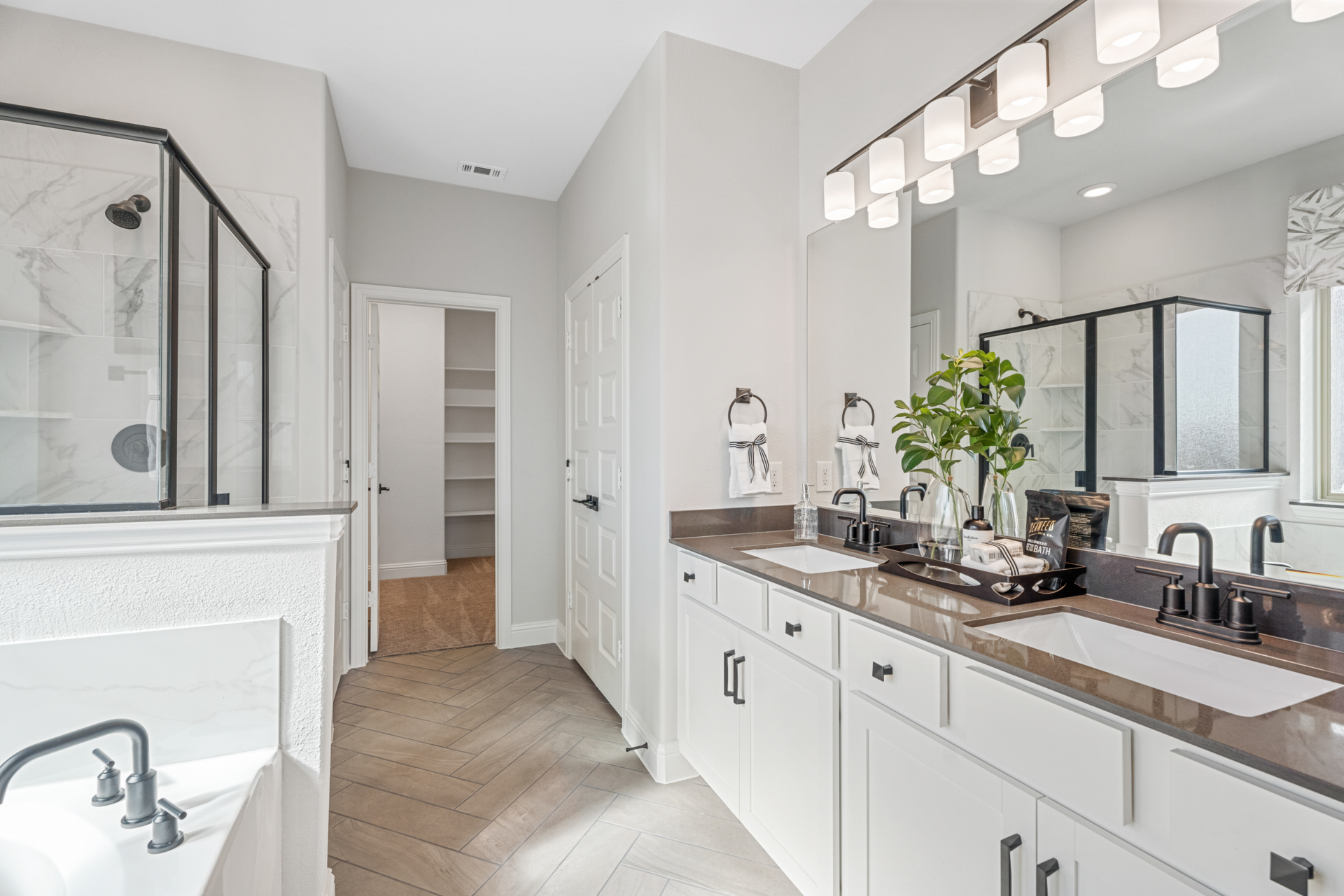 4545537c-946d-427a-a2fc-2054b7f50137