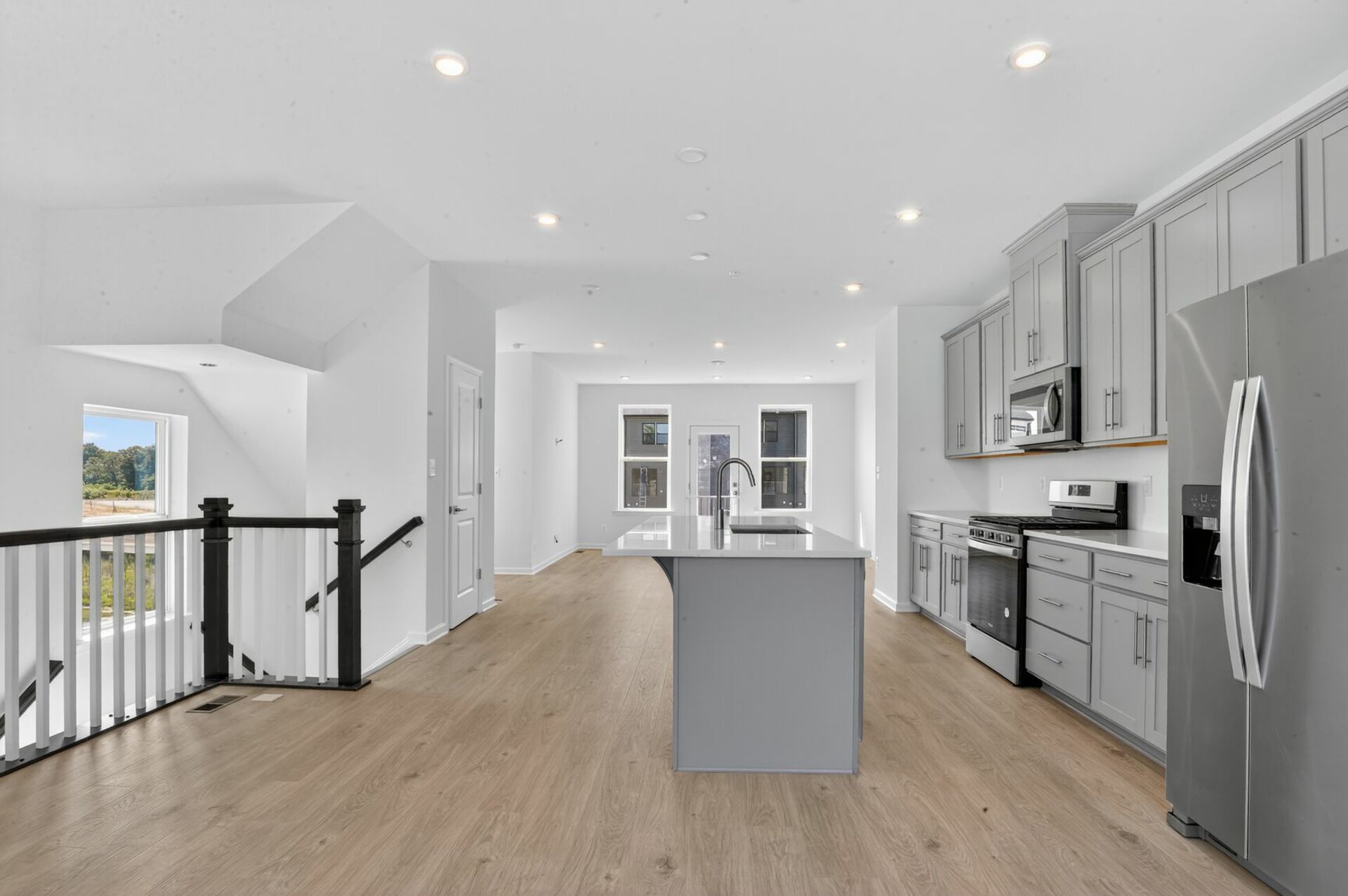 58d955a7-e390-4407-850f-24cc40514296