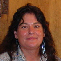 Profile Image of Elena Junes