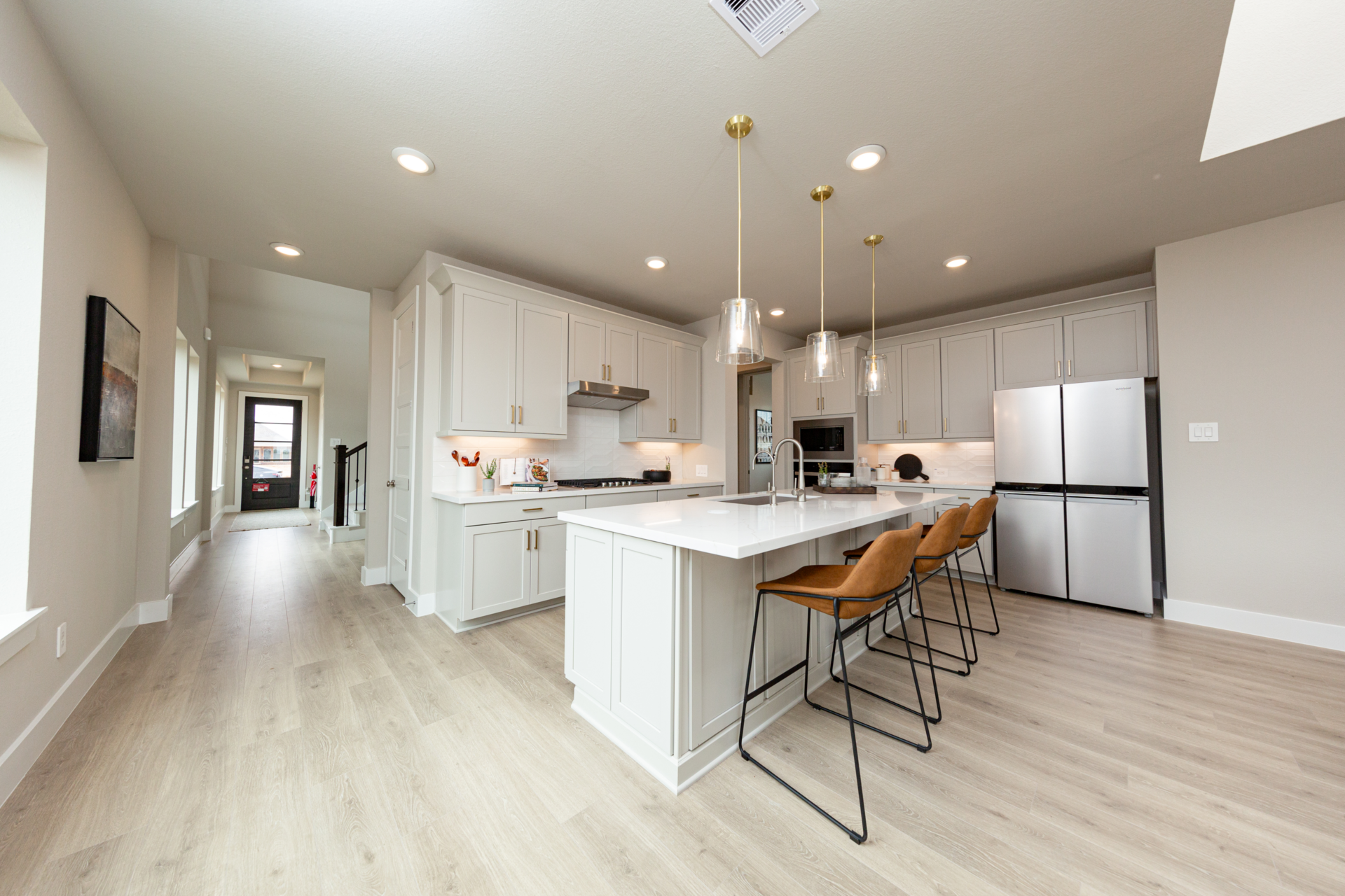 65dbe113-b465-483f-bd81-715c399d3202