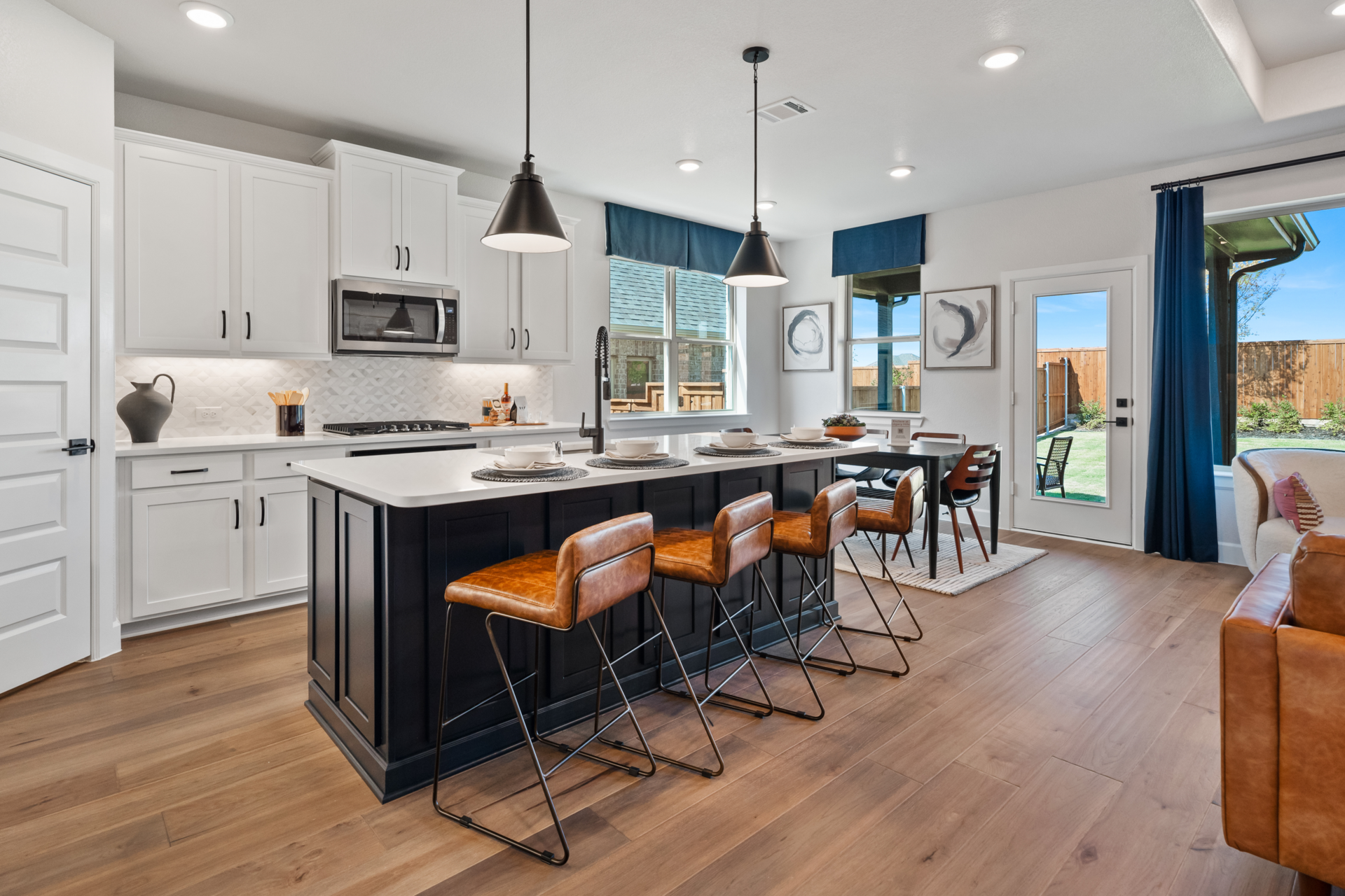 6b0170a9-41c6-4c3f-b220-f758776b40fd